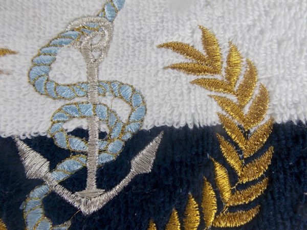 Drap de bain brodé « Cherbourg » exclusivité Sweet Cabana – Image 5