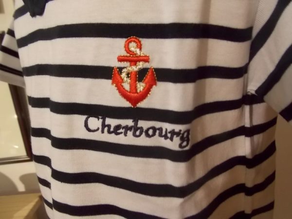 Tshirt Marinière enfant col matelot brodé Cherbourg – Image 3