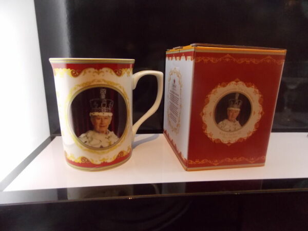 Mug Roi Charles III porcelaine – Image 4