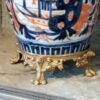 Ancien Vase double anses Imari bronze et porcelaine, fin XIXème – Image 2