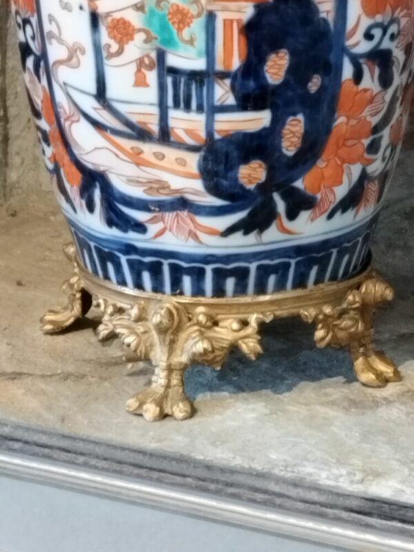 Ancien Vase double anses Imari bronze et porcelaine, fin XIXème – Image 2