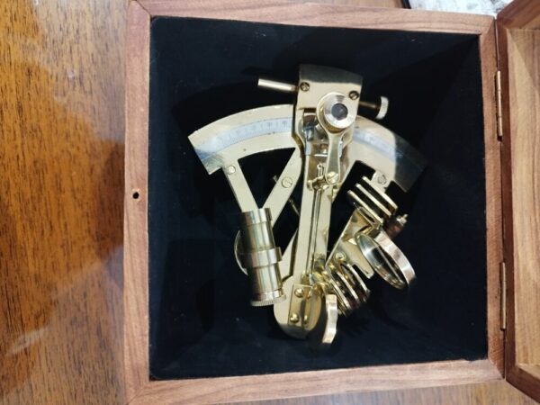 Sextant en Laiton Doré avec Coffret bois, taille moyenne. – Image 4