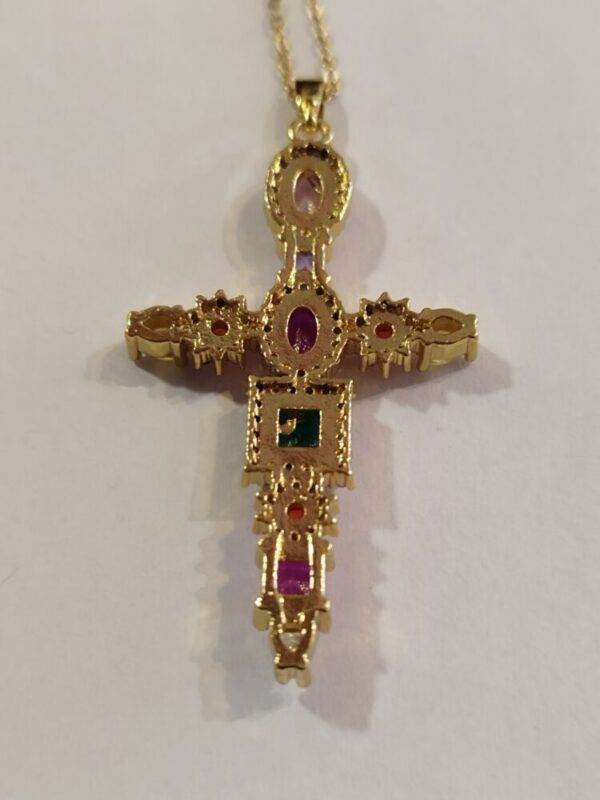 Collier avec Croix en Cristaux Swarovski dominante parme. – Image 2