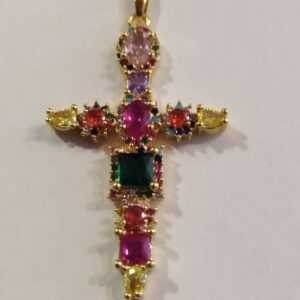 Collier avec Croix en Cristaux Swarovski dominante parme.
