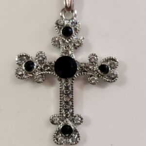 Collier Croix en cristaux Swarovski noirs fabrication artisanale française