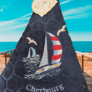 Essuie-mains en éponge jacquard Voiliers et mouettes avec broderie Cherbourg, bleu marine